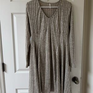 HALARA Taupe Ribbed V-Neck Long Sleeve Fit-and-Flare Dress
